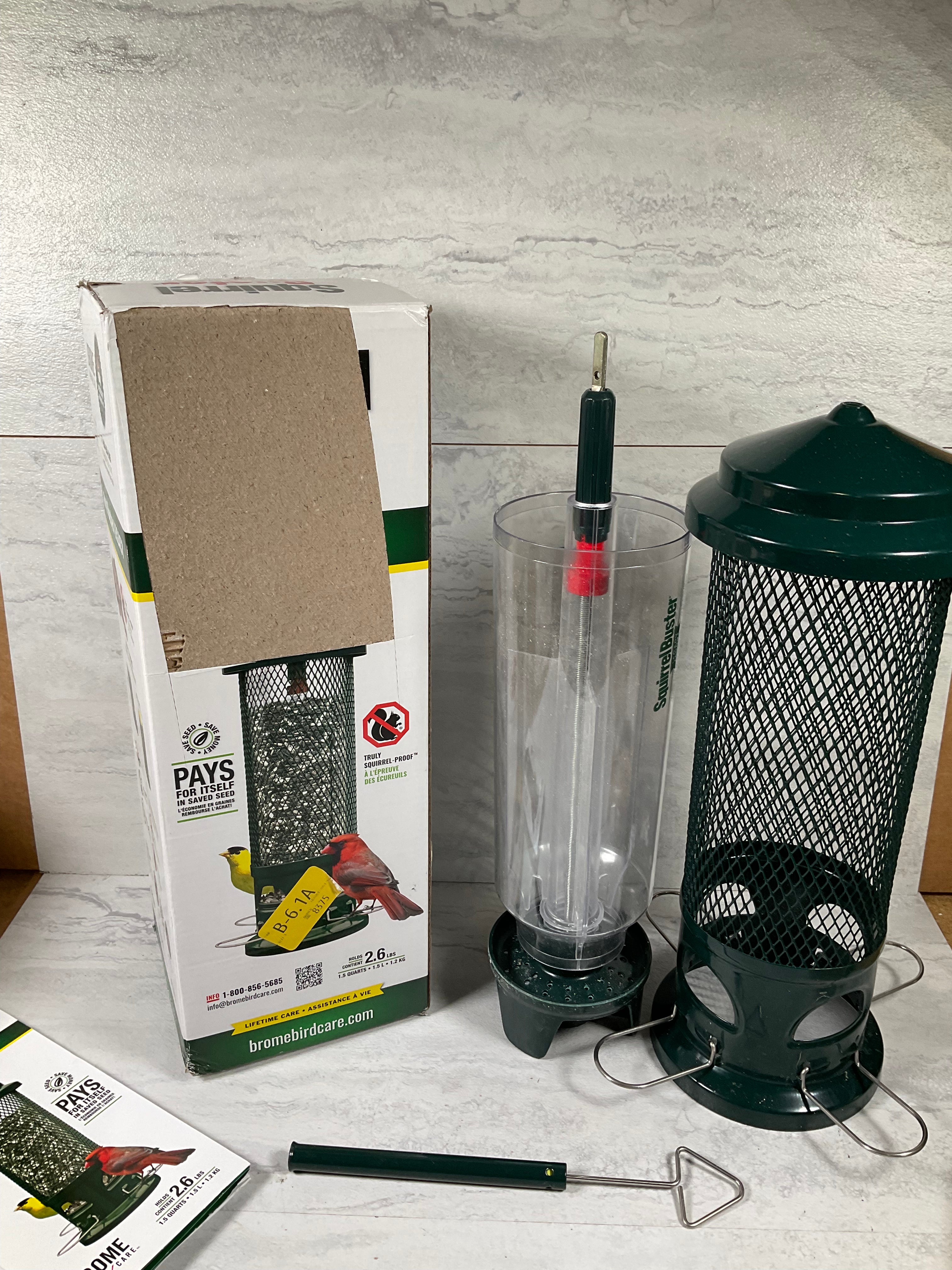 Squirrel Buster Legacy Squirrel-proof Bird Feeder w/4 Metal Perches (6957814579383)